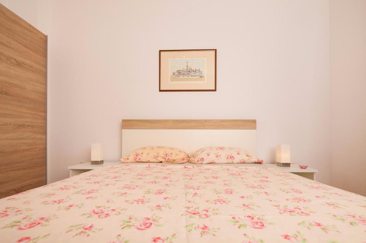 Spacious Apartment With Parking&Garden Marcana Экстерьер фото