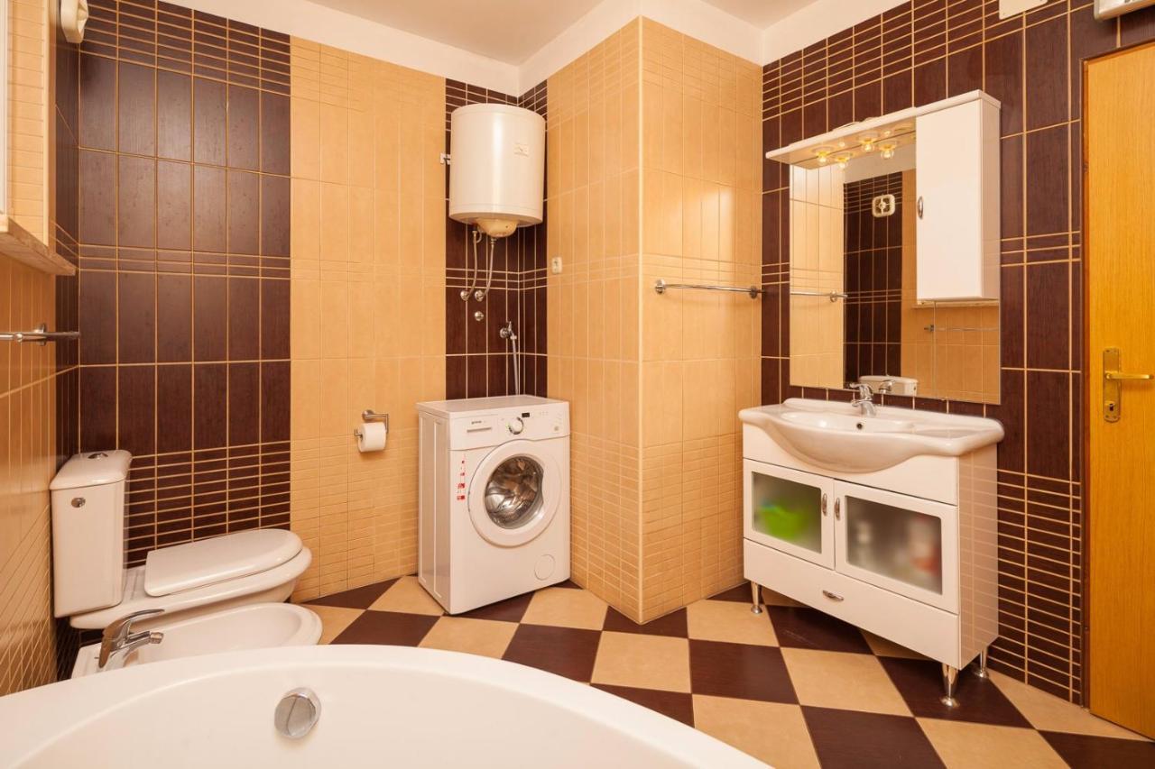 Spacious Apartment With Parking&Garden Marcana Экстерьер фото