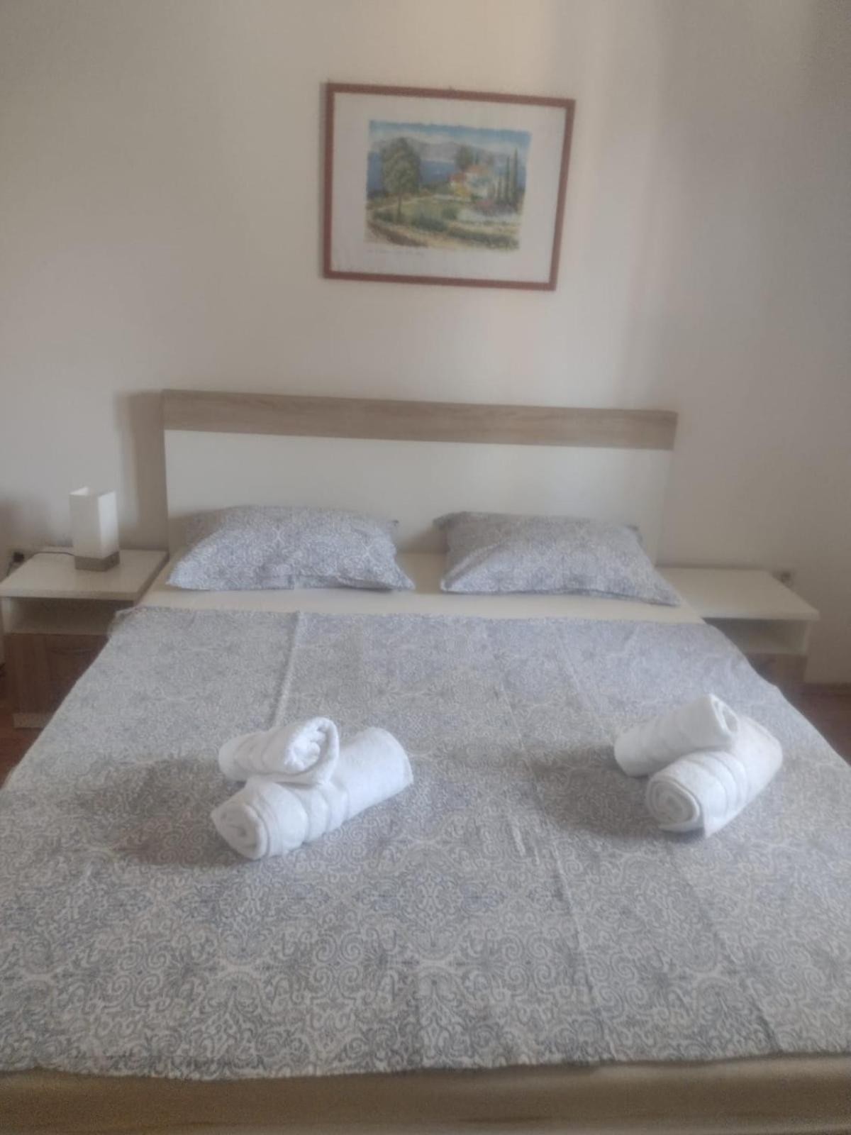 Spacious Apartment With Parking&Garden Marcana Номер фото